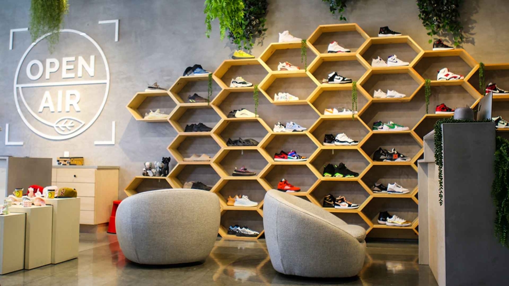 commercial-remodel-honeycomb-wall