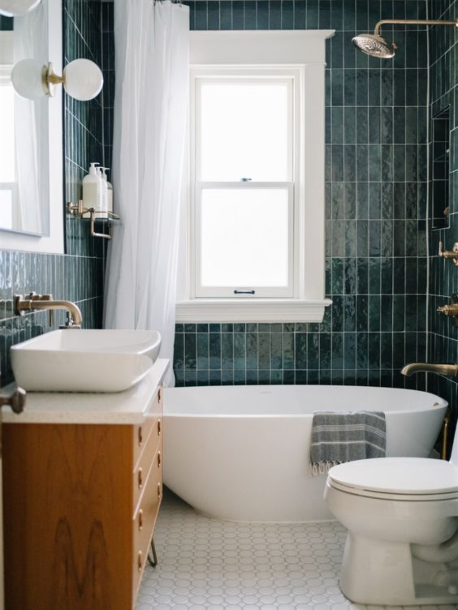 The Best Bathroom Tiles for Small Spaces in Los Angeles